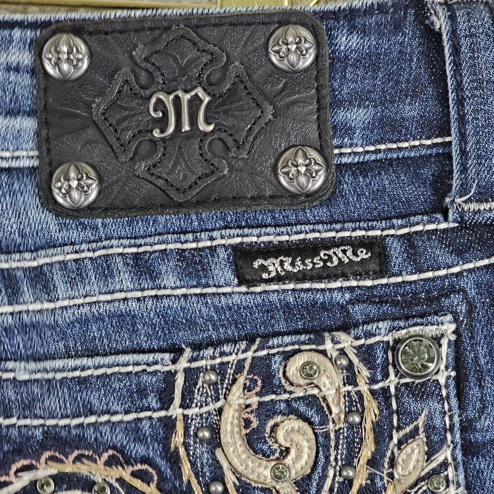 Miss Me Bootcut Dark Wash Denim Jeans Women's 29 Distressed Western Rock Boot‎ - Picture 10 of 11